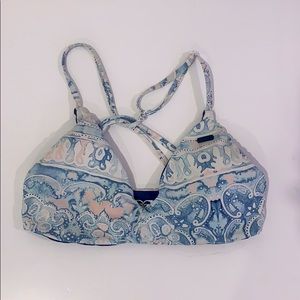 Roxy reversible bikini top size small